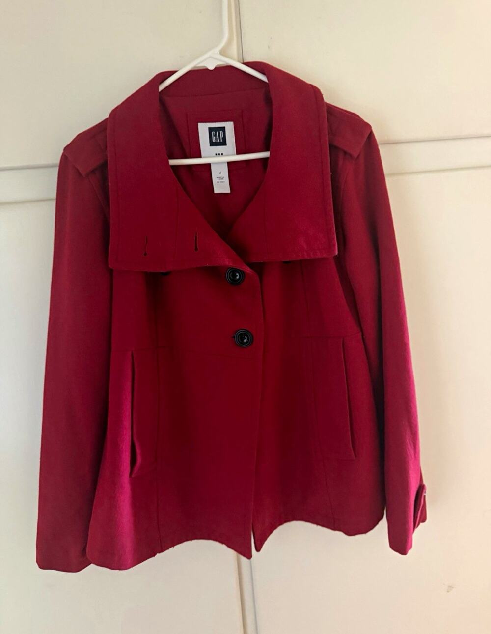 Gap Women’s M Red Solid Button Front Collared Lined Short Jacket Pockets